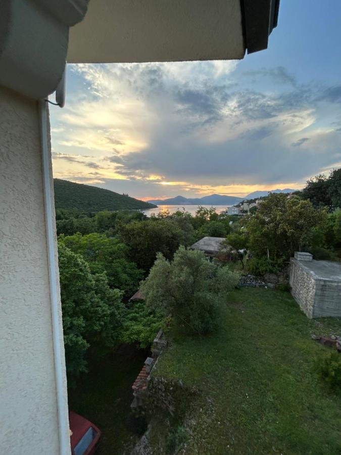 Lazarus Bigova Apartments Tivat Exterior foto