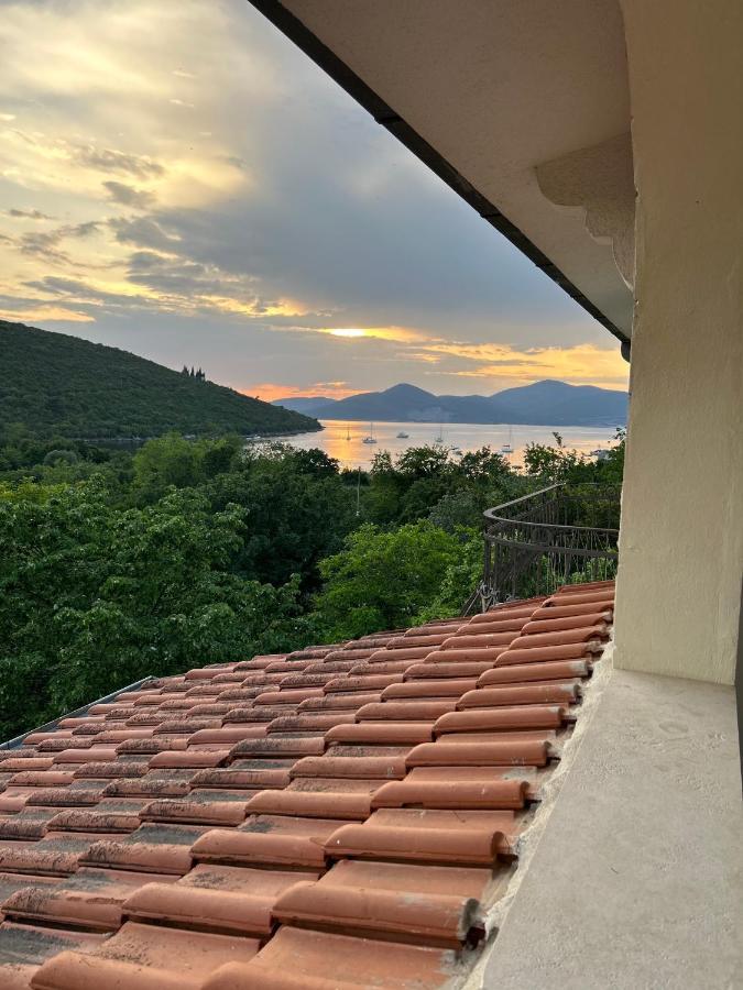 Lazarus Bigova Apartments Tivat Exterior foto